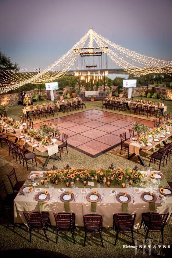 Decor & Experience Ideas for Small Wedding Settings